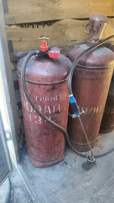 Газовые балоны разные