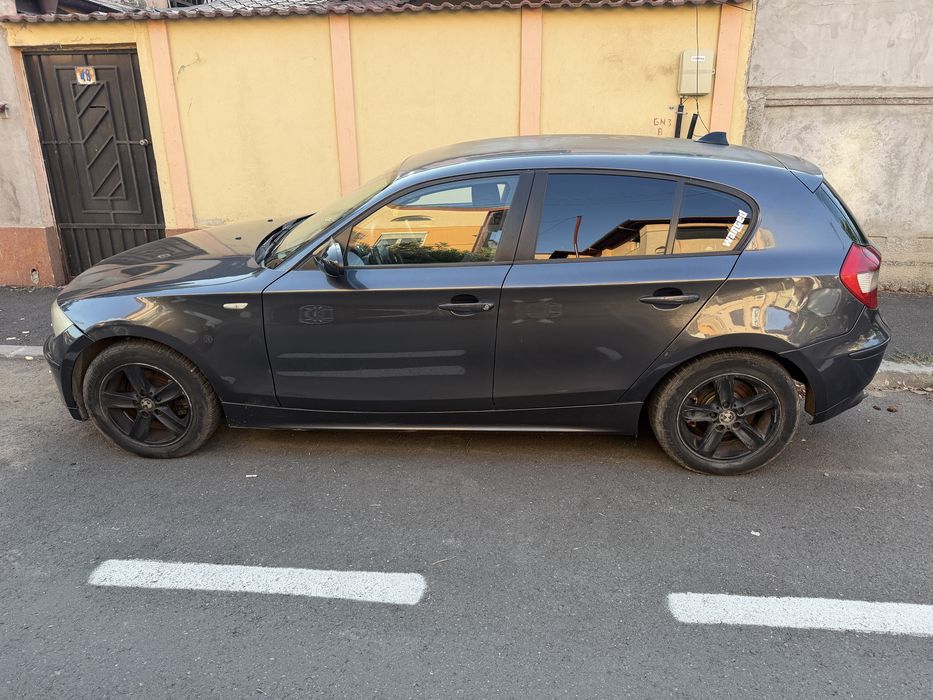 BMW Seria 1 2006 — imagine 2