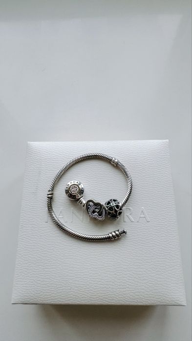 Продам браслет PANDORA
