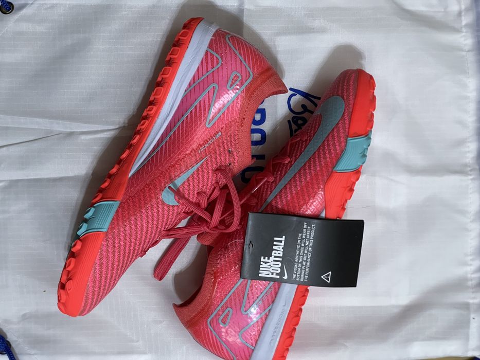 Ghete fotbal de sintetic marime 40-41-42