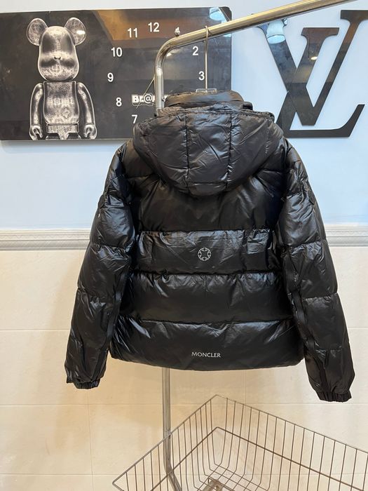 Geaca Moncler editie limitata