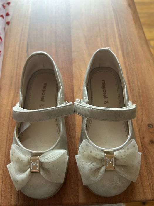 Пантофки Mayoral като нови 24 номер