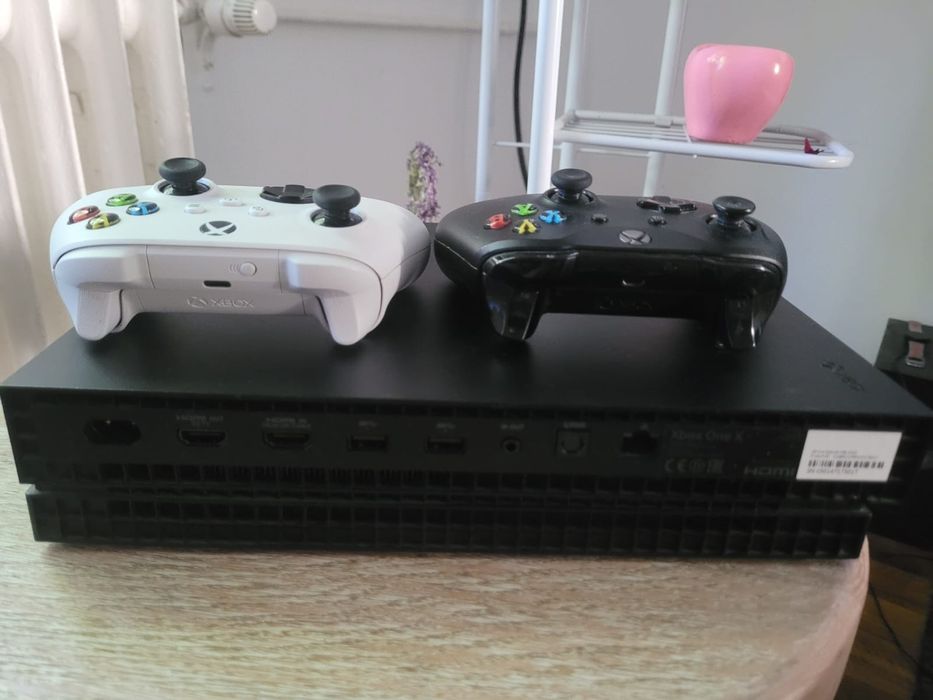 Xbox One X  1TB Impecabil + GTA 5,FC24