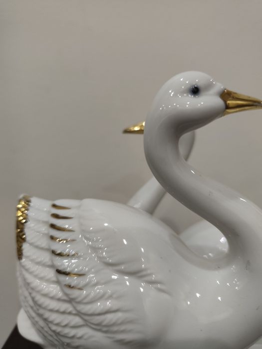 Голяма испанска порцеланова фигура Лебеди – Porcelanas M. Requena