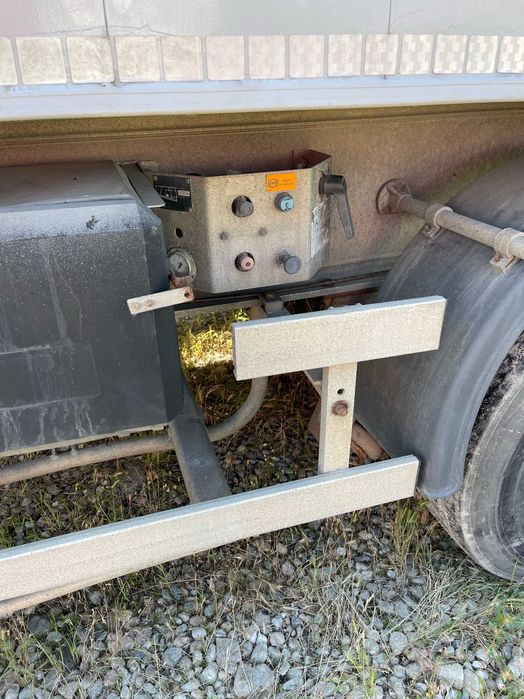 VAND Cap Tractor Volvo EEV 500 SI Semiremorca GENERAL TRAILERS