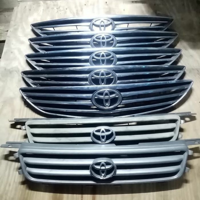 Бампер на камри 40