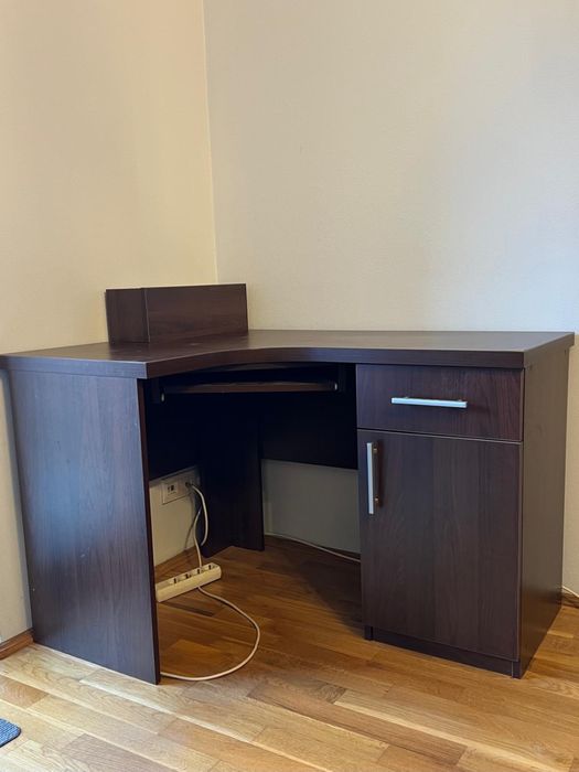 Vand set mobila + birou