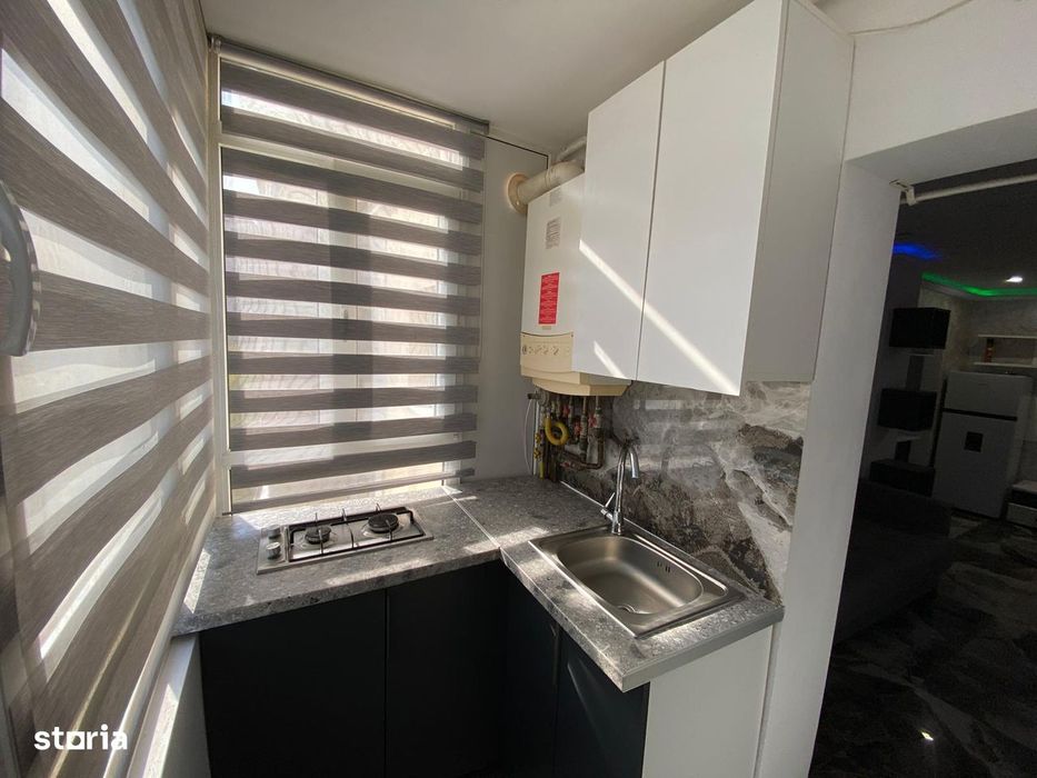 Apartament Centru, Modern, 3 Camere, Targoviste - 420 Euro