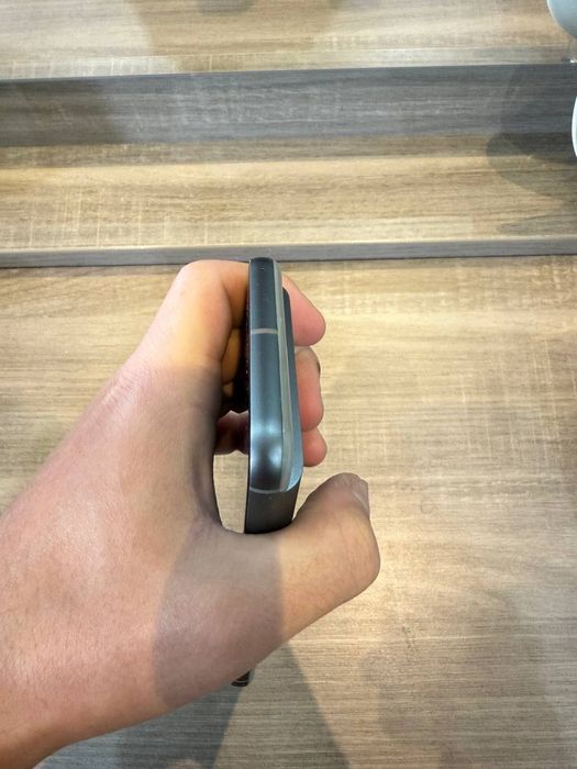 Продается Pixel 8 торг есть