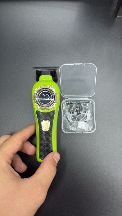 Trimmer Kemei verde
