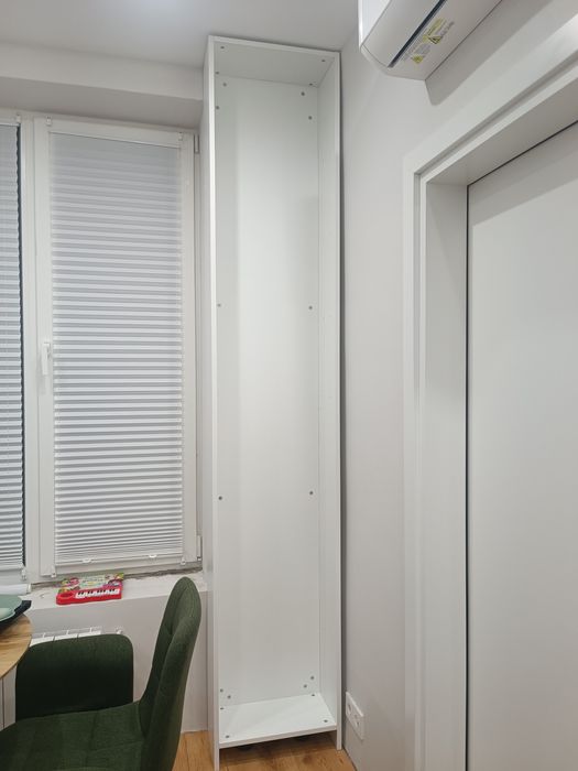 Етажерка / колонен шкаф