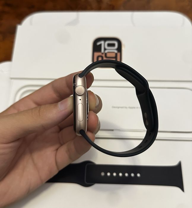 Apple watch 10/46 99% Gold