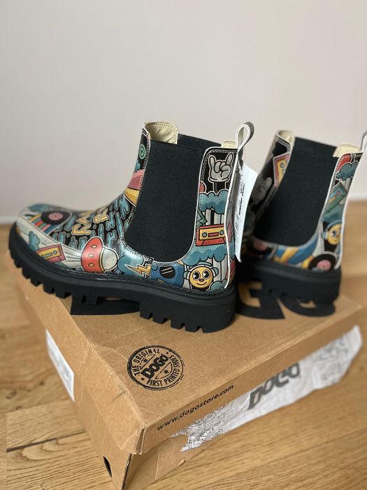 Чисто нови обувки, боти Doggo