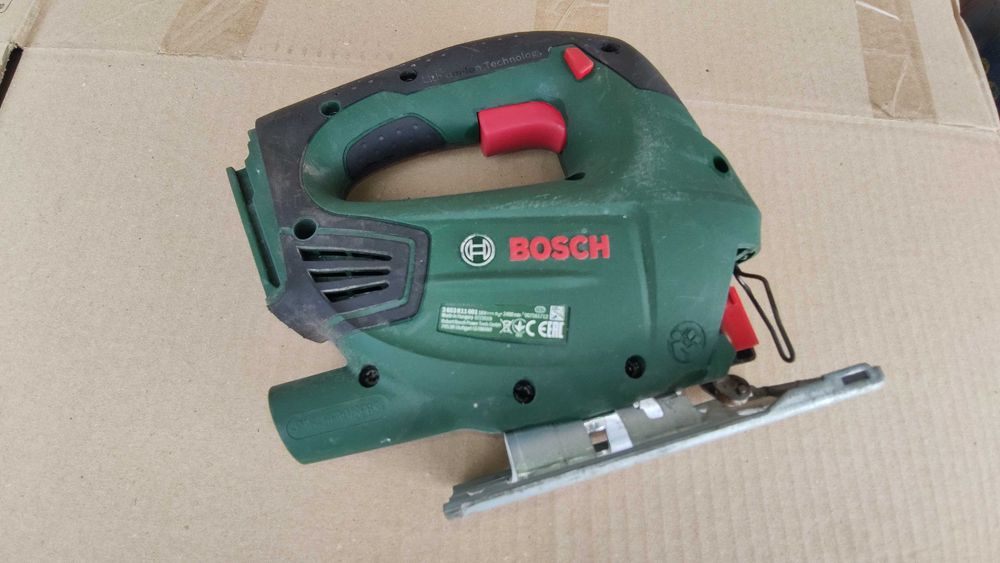 fierăstrău pendular cu acumulator Bosch PST18 LI