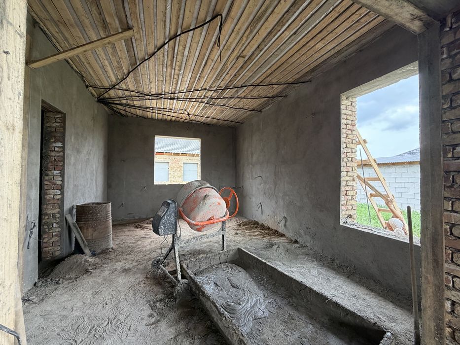 Продам дом из красного кирпича