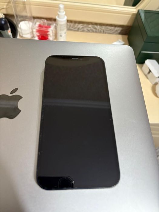 Айфон 12, 128 гб