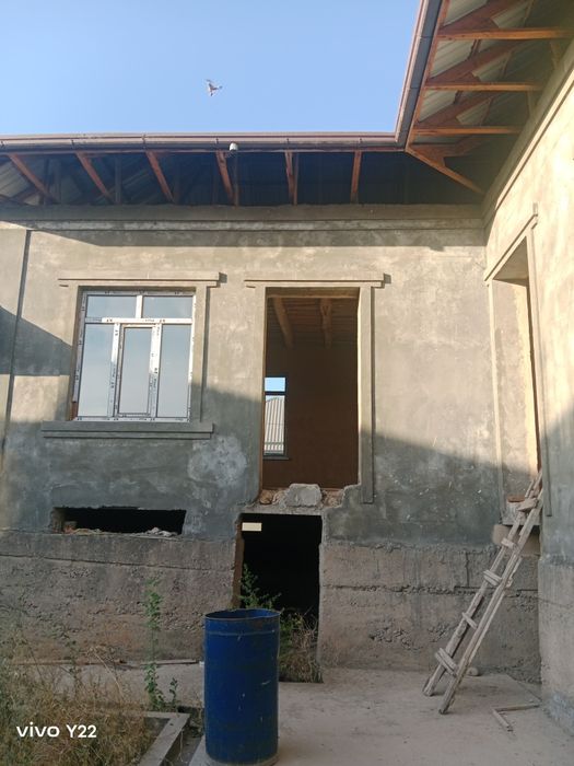 Uy sotiladi srochnoooo