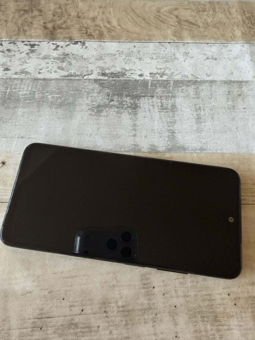 Продавам Xiaomi Redmi Note 11 128 GB 4+2 GB RAM