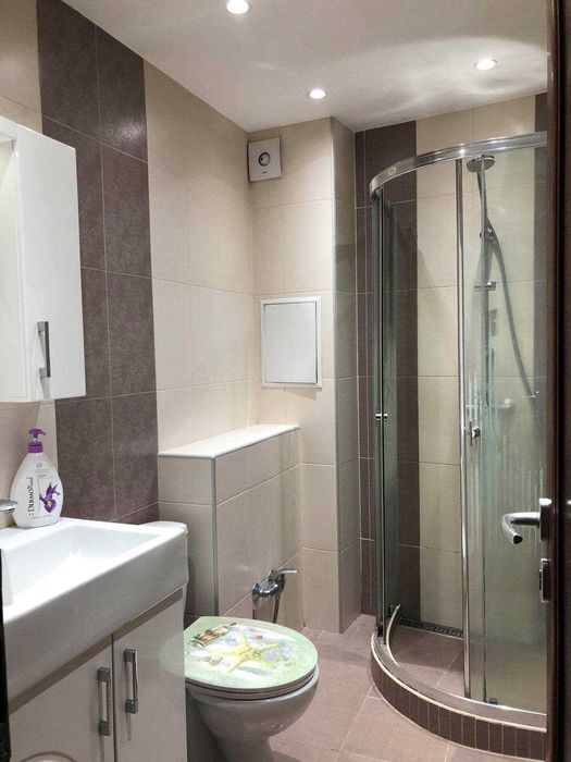 Дава се под наем Двустаен апартамент в София, Зона Б-19 - 75 кв.м за 423.81 € - Снимка #2