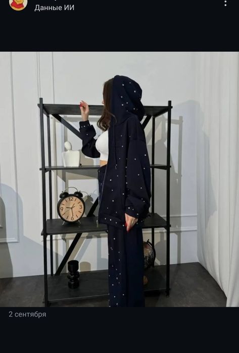 Спортивный олимпика на замке скамнями на замочке худи миумиу