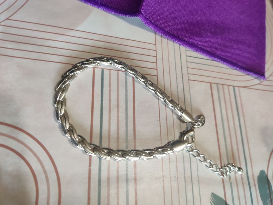 Разпродажба на Дамски гривни от медицинска стомана.