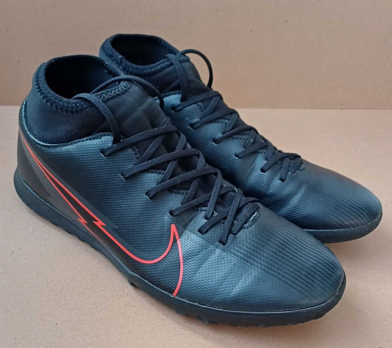 Нова цена. Детски футболни маратонки Adidas и Nike.