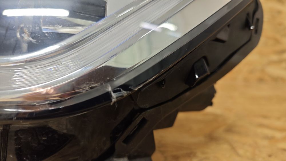 Ляв фар за Фолксваген Т рок  Volkswagen T Roc   I.Q LED  2ga a11