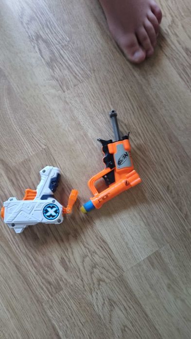 Jucarii copii pusti pistoale Nerf de toate marimile in stare perfecta