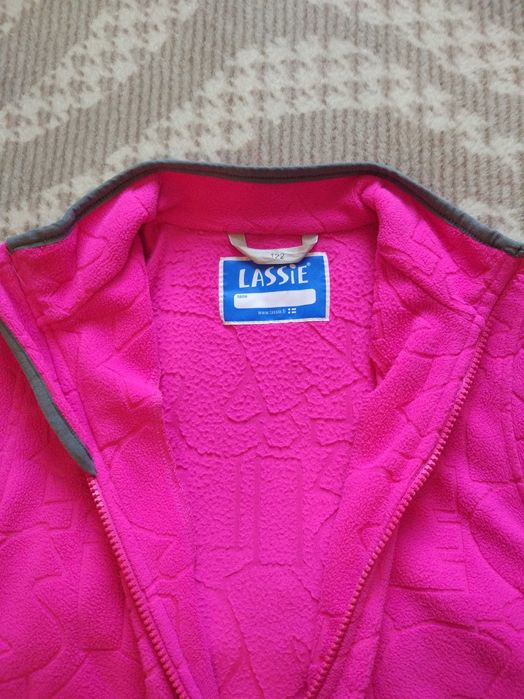 Продам флисовый комплект LASSIE