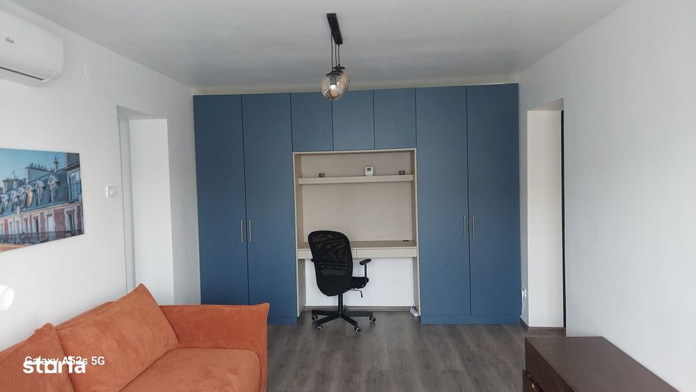 Apartament 2 camere de închiriat, cu2 balcoane