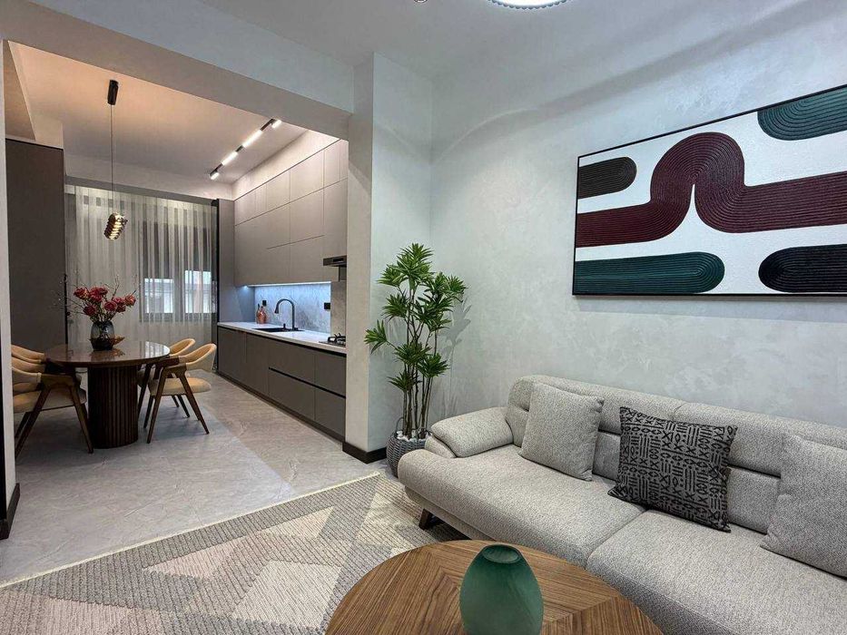 Срочно Продается 3\3\10 90м2 ЖК Kamron Palace ц-2 алайский !!