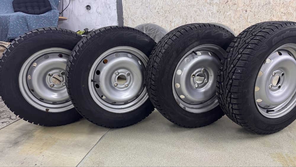 Резина со штампованными диски R15 4/100