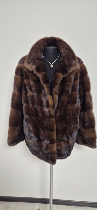 Продам норковую шубу