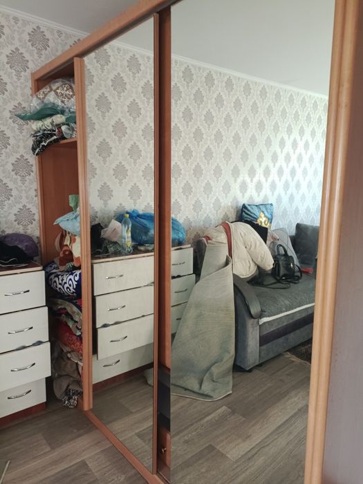 Шкаф купе трёх створчатый