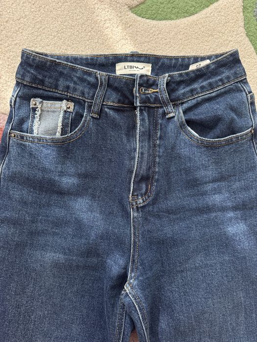 Джинсы разного варианта