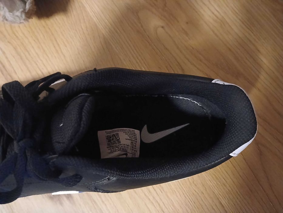 Nike Court Vision Low 44,5 номер Обувки носил съм ги 2 пъти не ми харесват липно на мен.