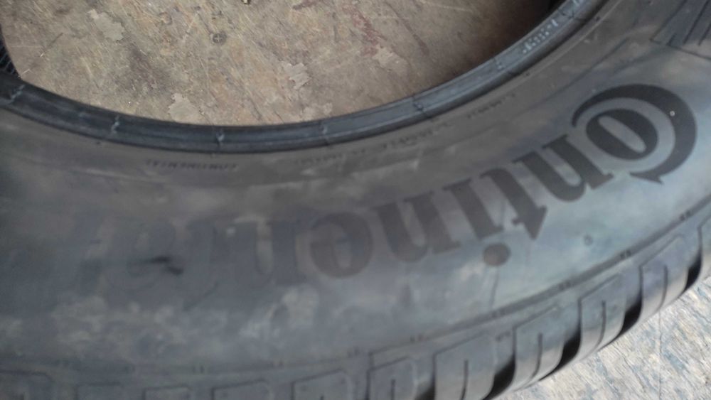 Anvelope iarnă 215/65R17 CONTINENTAL