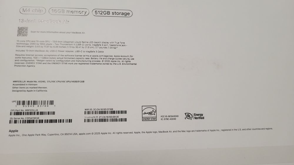 Оригинальные коробки MacBook Air и MacBook Pro