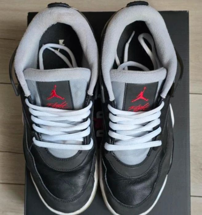 Adidasi jordan 4 rm !!urgent !!
