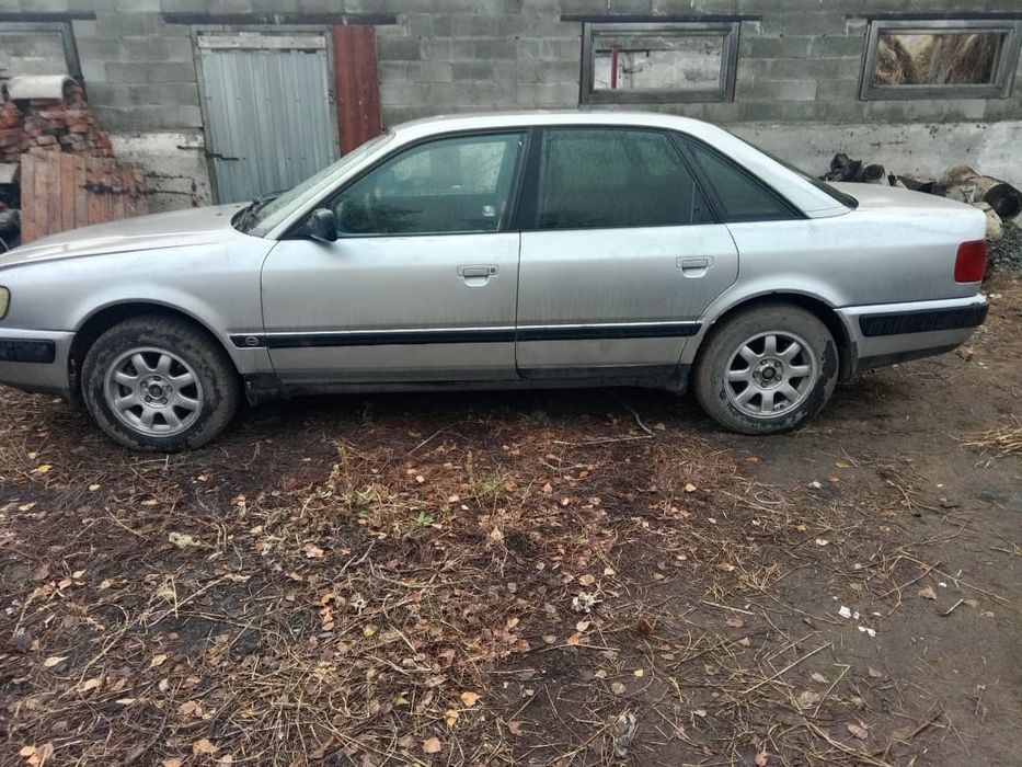 Ауди 100 продам хорошем состоянии, торг