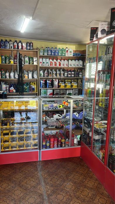 Автоаксессуары шланги хамуты лампочки свечи набор вараток