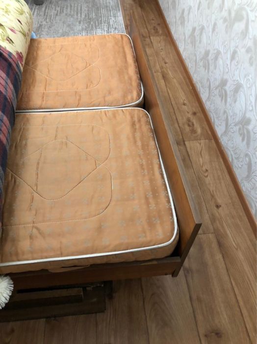 Продам 2х спальную кровать