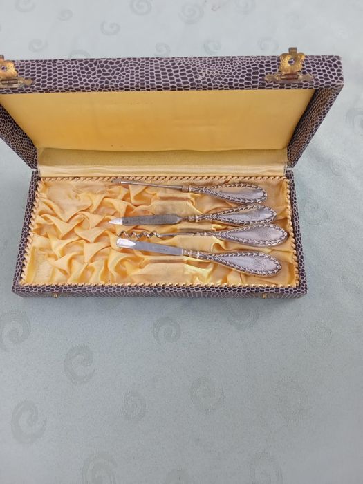 Сребърен Маникюрен сет