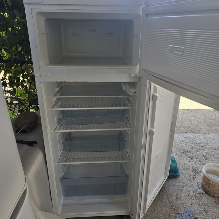 Холодильник бу Бирюса