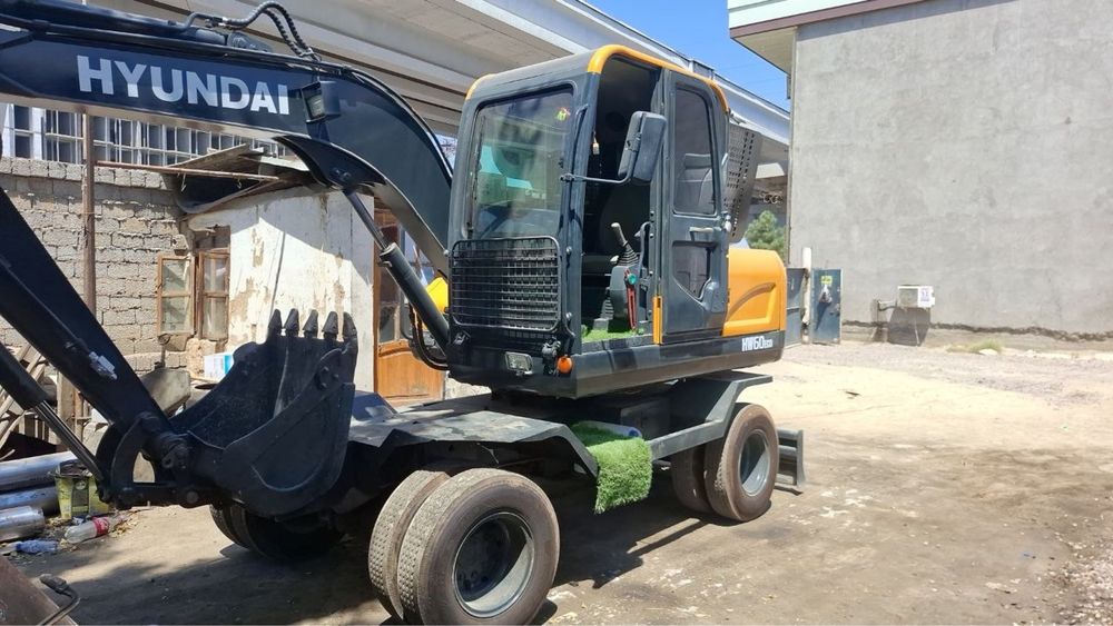Ekskavator. Экскaватор hyundai 60 eco