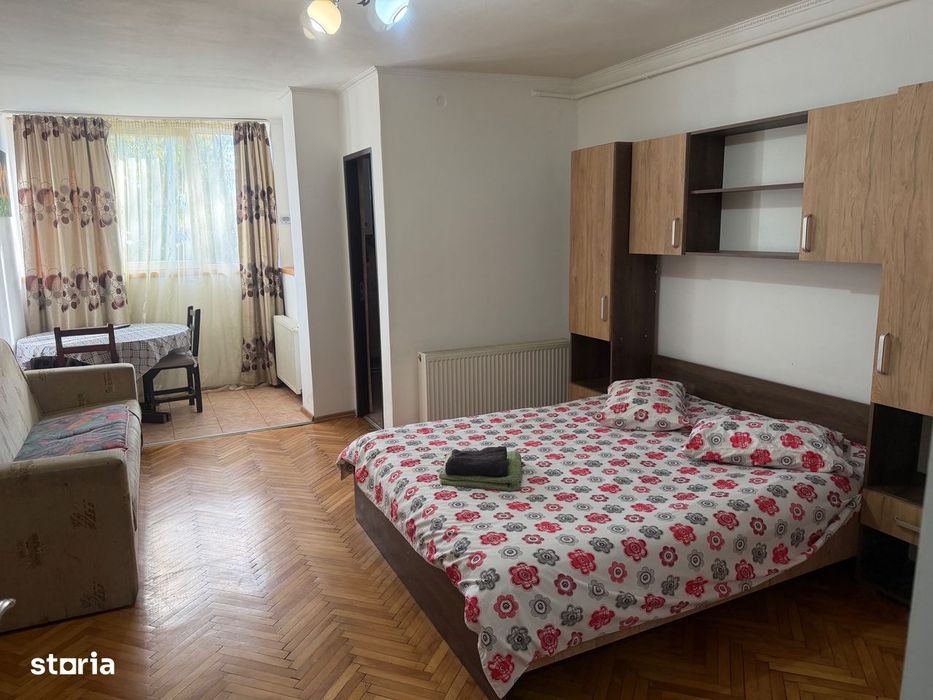 Garsoniera parter, Zona Burdea