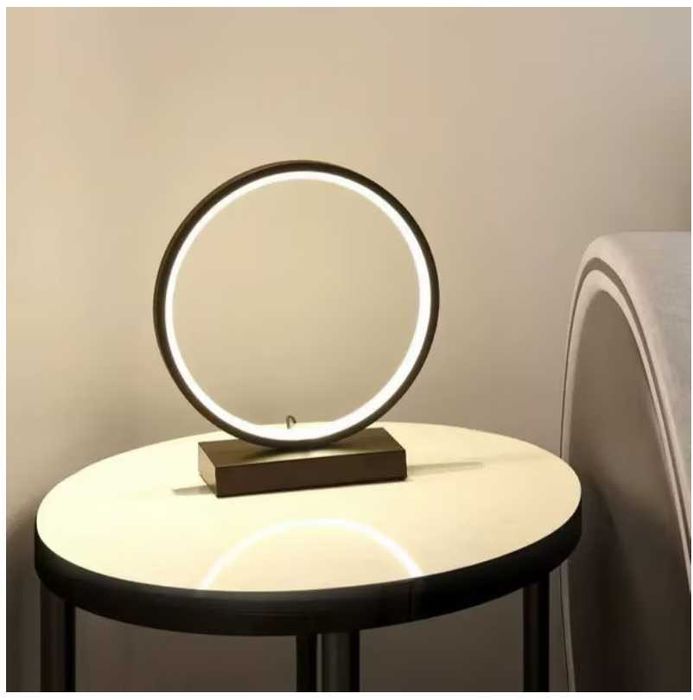 Lampa de noptiera moderna, minimalista, din aluminiu si silicon