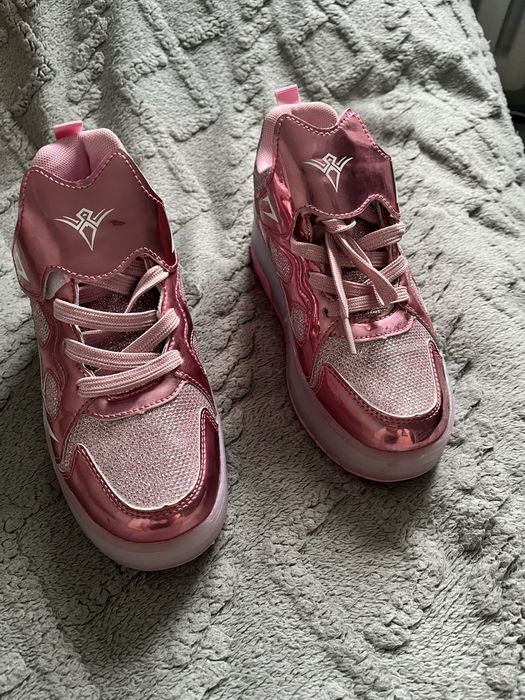 Продам кросовки-ролики