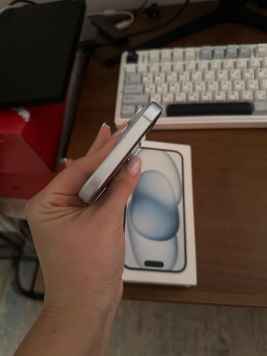 Продажа Iphone 15, 128 Гб