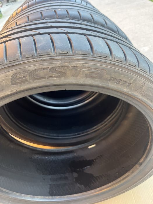 Летни гуми КУМХО 255/35/19 ДОТ 23